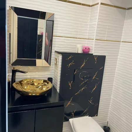 Glamour Golden